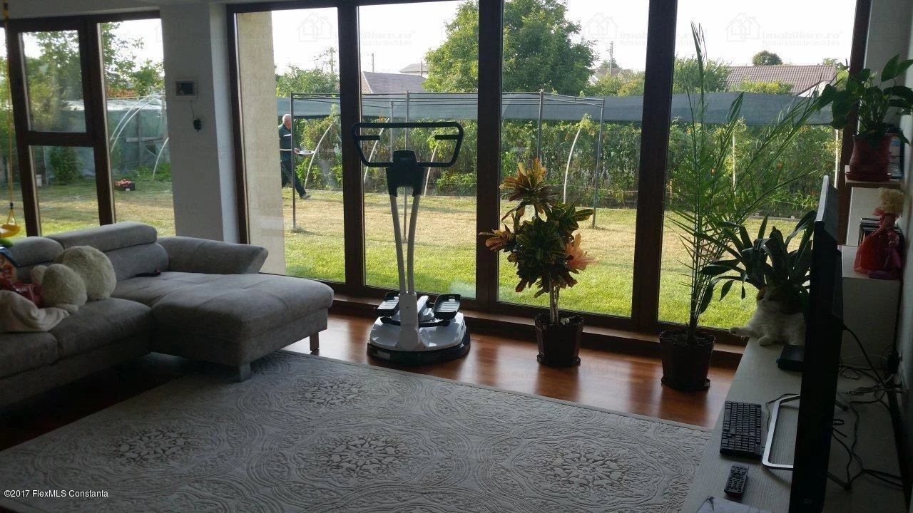casa-de-vanzare-7-camere-constanta-valu-