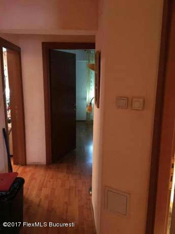 146563901_1_644x461_vand-apartament-3-ca