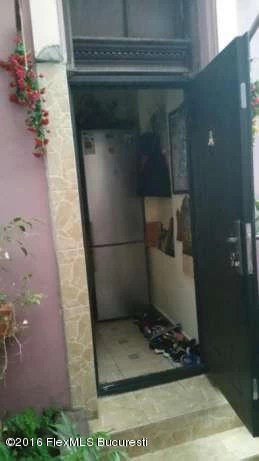 106258564_3_644x461_vand-parter-vila-cu-