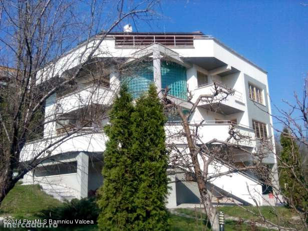 26973207_2_644x461_vand-vila-superbacu-o