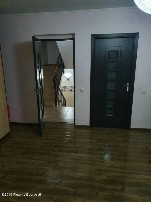 467175982
