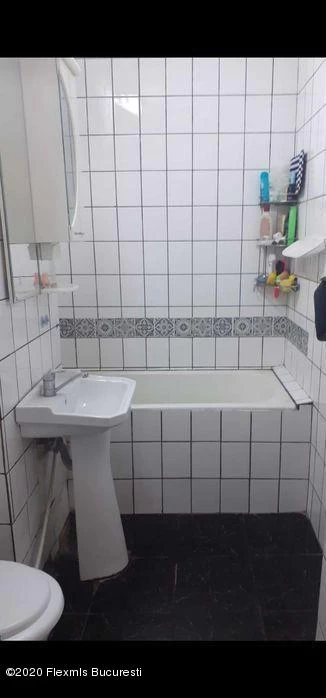 572730505