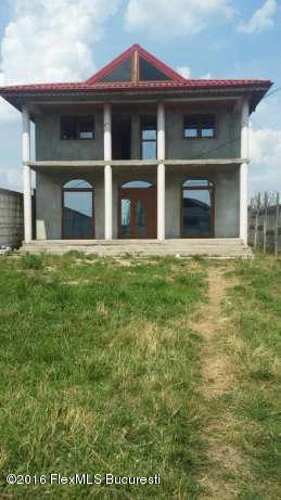 109266048_1_644x461_vila-curte-spatioasa