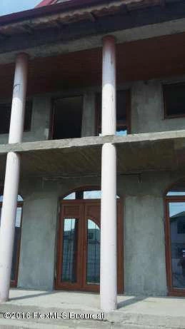 109266048_5_644x461_vila-curte-spatioasa