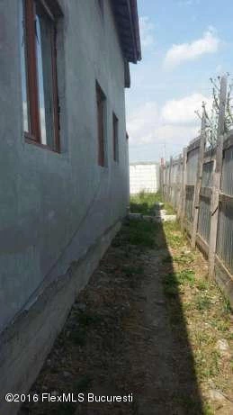 109266048_7_644x461_vila-curte-spatioasa